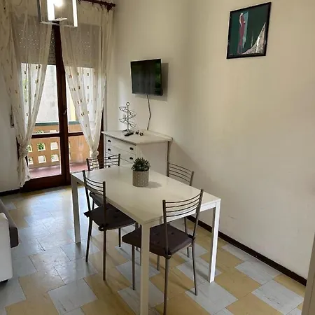 Monica Apartment